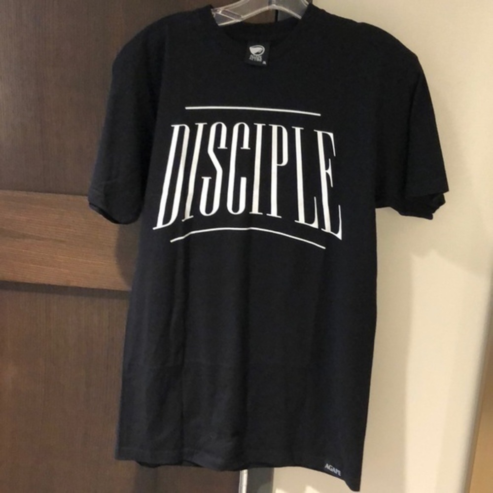 Agape black t-shirt size medium “disciple” j13‎